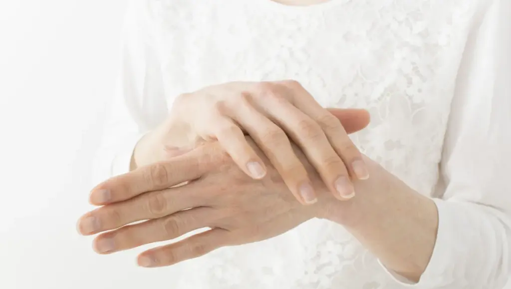 冬の手荒れ予防と対策｜皮膚科専門医が教える効果的なケア方法