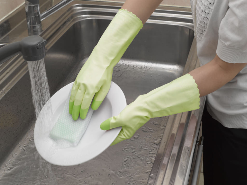 タイムセール！】 エステー ファミリー プリマ ビニール 手袋 掃除 洗濯 食器洗い用 Mサイズ パールロゼ 1双 日用品 