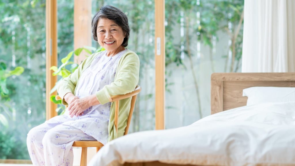 自宅で高齢の父を介護しています。大人用おむつから尿もれしてしまうのですが、対策を教えてください（前編）